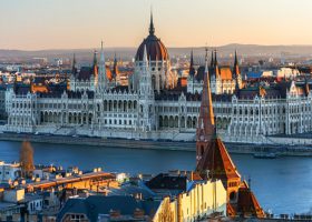Cập nhật thông tin mới nhất chương trình định cư Hungary. Mở rộng quyền lợi và điều kiện định cư