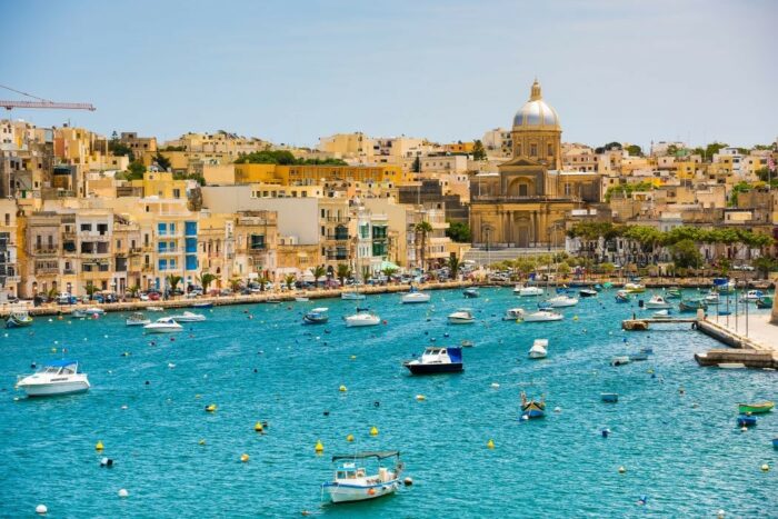 vị trí địa lý thuận lợi của malta
